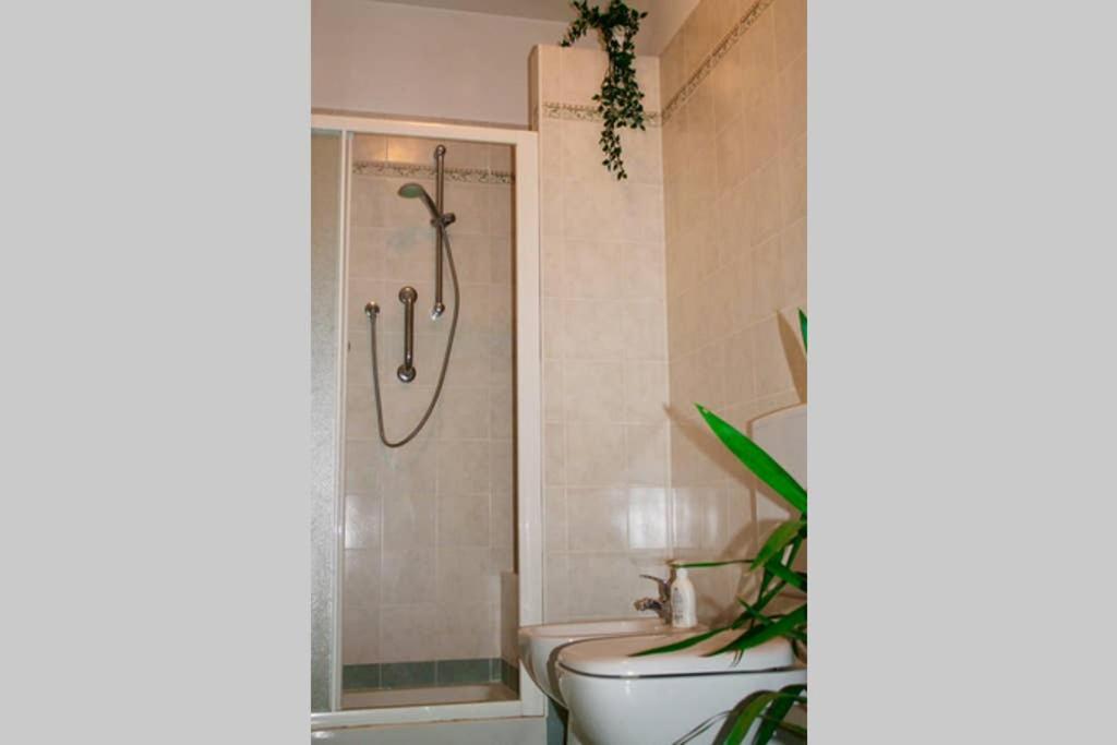 Ferienwohnung BORGHETTO STORICO - Fronte Castello Villar Dora Exterior foto
